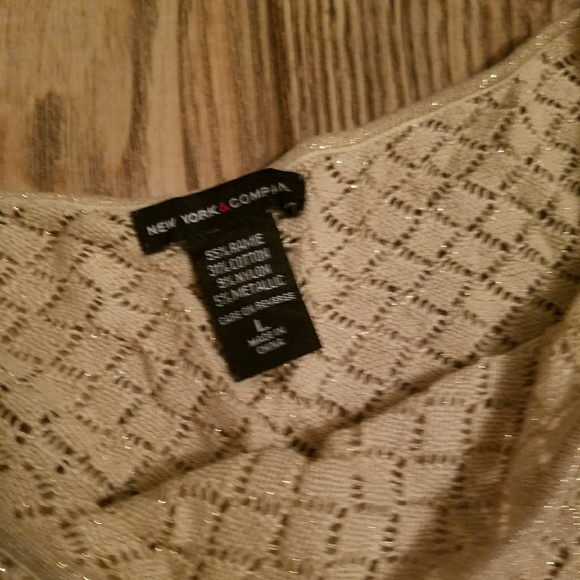 NY&Co Gold Crocheted Top - Picture 3 of 3